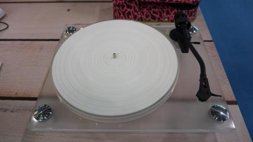 Full size transparent turntable