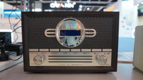 Retro DAB Radio